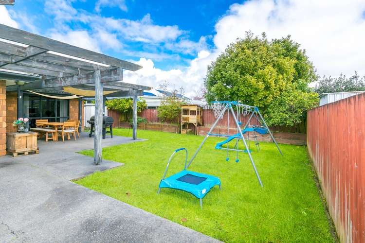 12 Wiltshire Drive Huntington_19