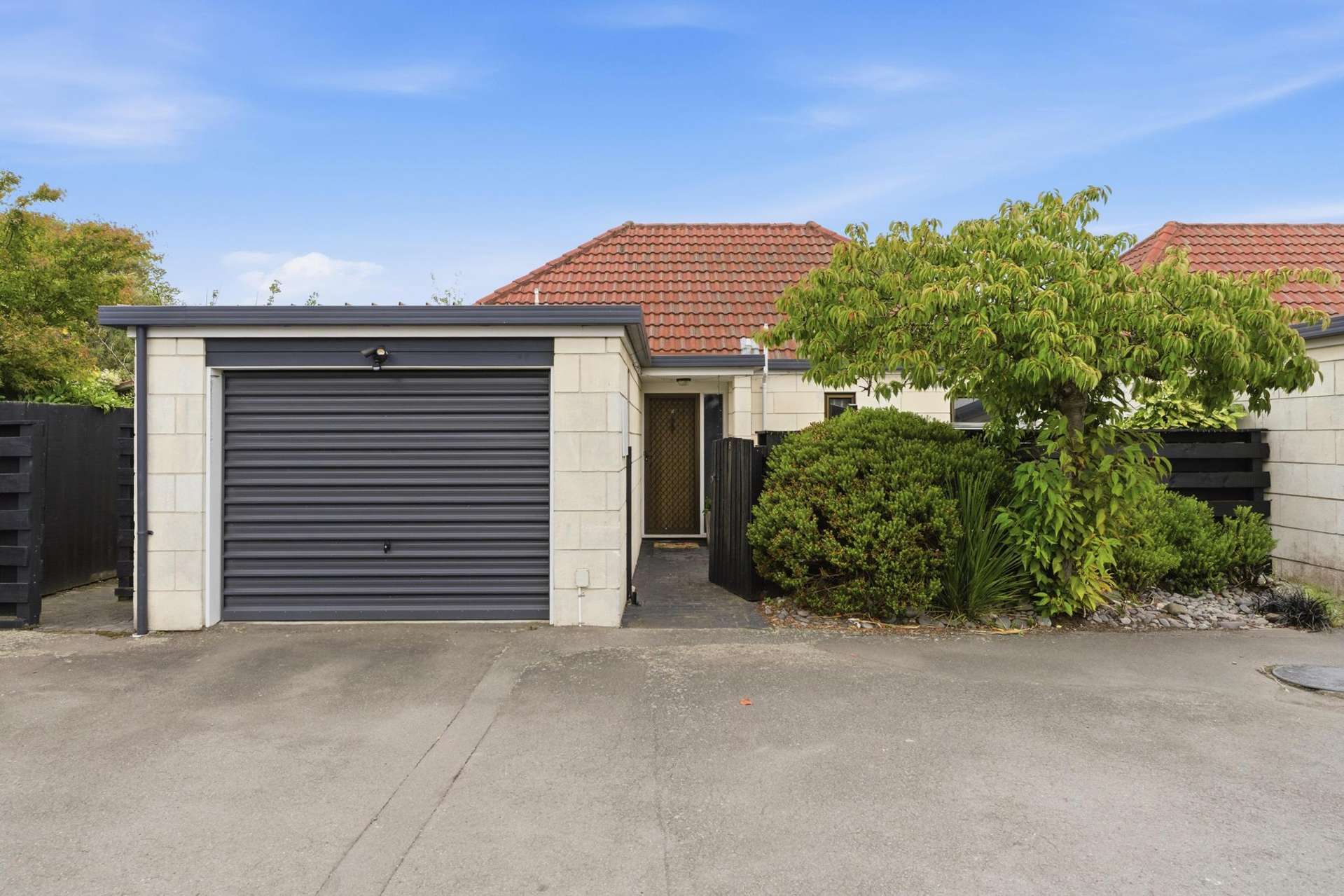 8/4 Broadbent Street Riccarton_0