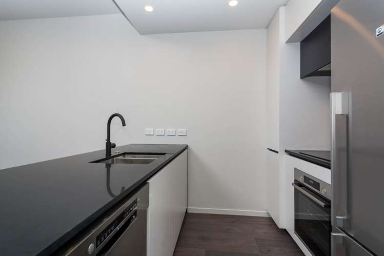 A403/2 Munroe Lane Albany_5