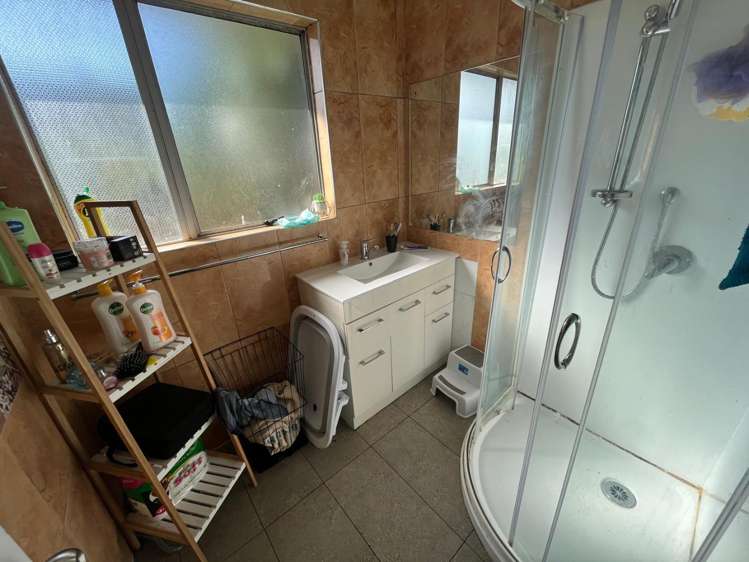 105 Mahia Road Wattle Downs_9