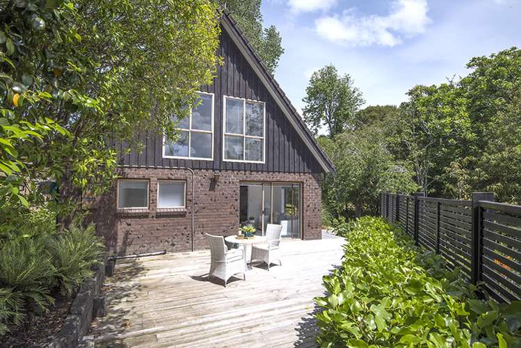 9a Luplau Crescent Cockle Bay_22