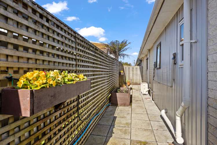 2/16 Riverside Road Orewa_12