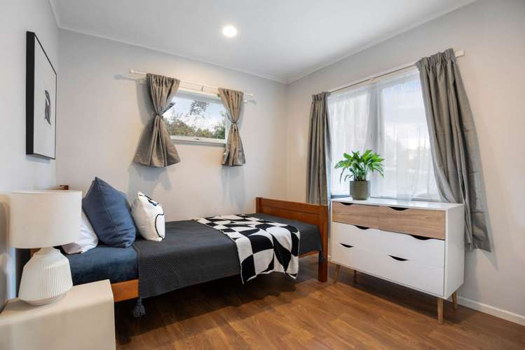 1/227 Wairau Road Totara Vale_15