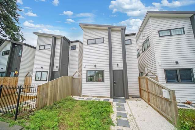 Standalone Home with Garage and Loft