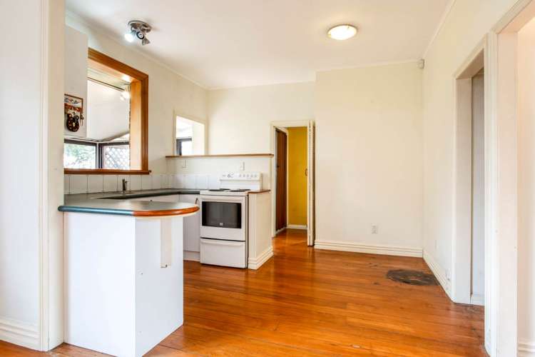 67 West Coast Road_5