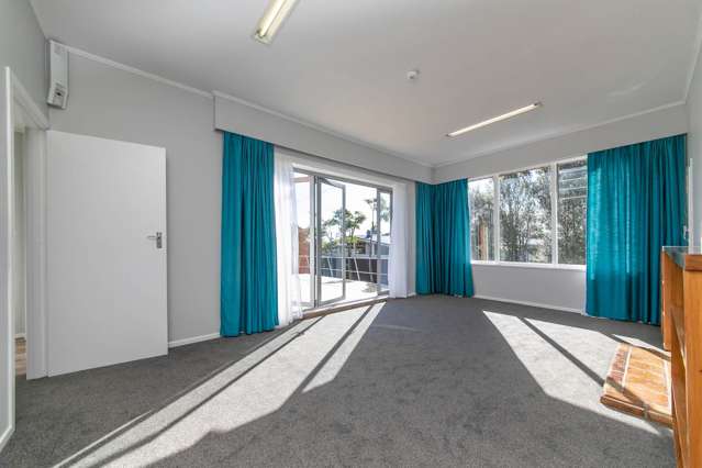 27 Highland Avenue Titirangi_1