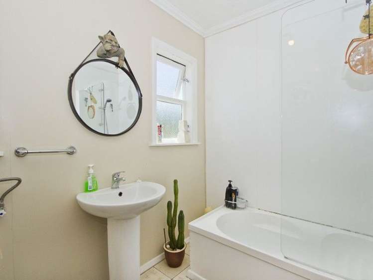 27 Bledisloe Crescent Wainuiomata_9