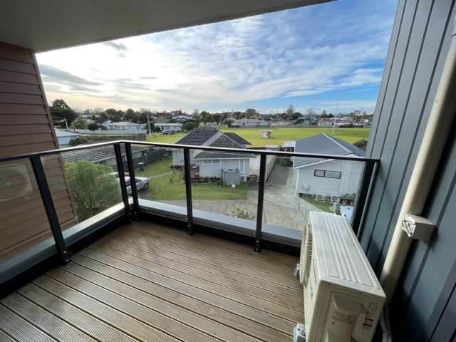 214/8 Gray Avenue Papatoetoe_4