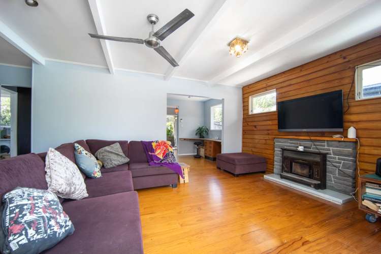 73 Barrys Road Glendene_12