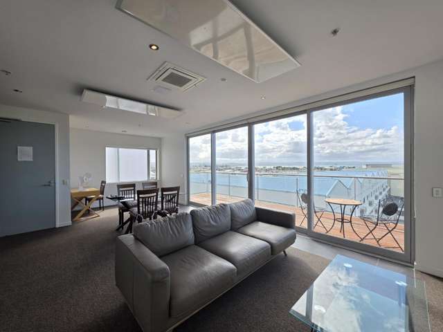 D513/14 West Quay 10777_1