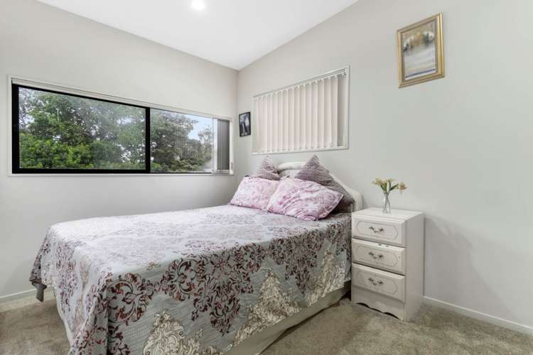 53 Norwood Drive Flat Bush_13