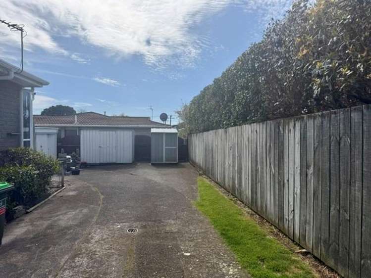 2/15a Holsworthy Road Lower Vogeltown_5