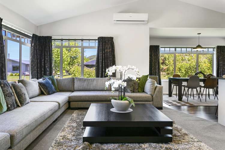 51 Montgomery Crescent Kinloch_9