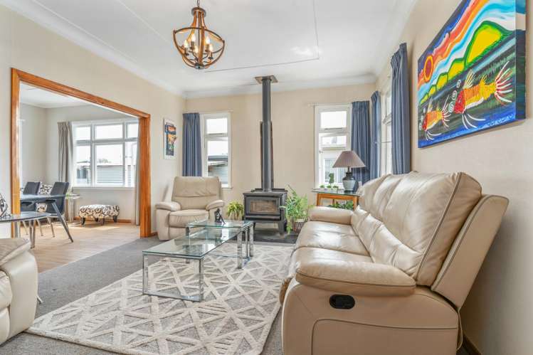 204 High Street South Carterton_3