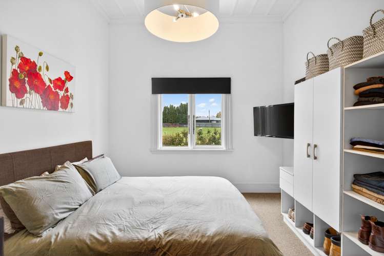 920 Park Road South Longlands_12