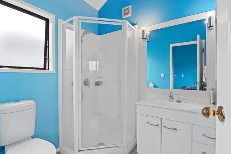 2/58 Glencoe Road Browns Bay_11