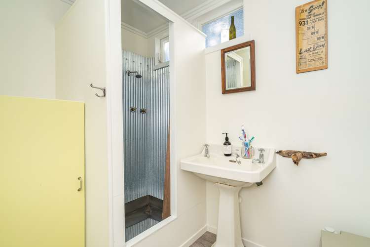 6 Ayton Street Taieri Mouth_12