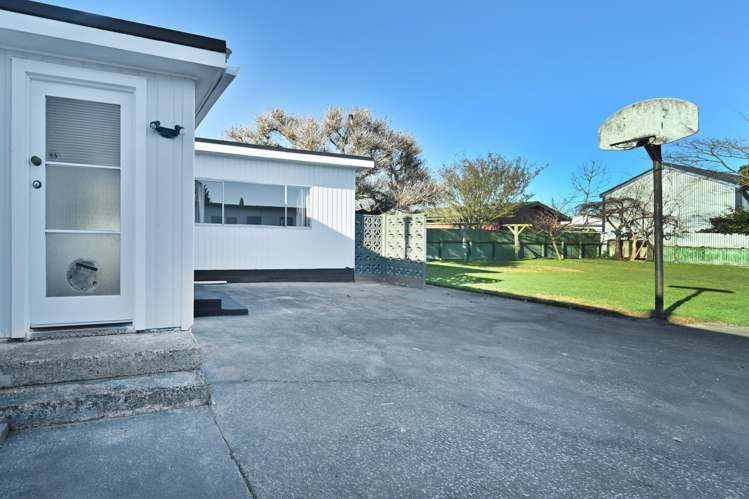 817 Lyell Street Akina_17