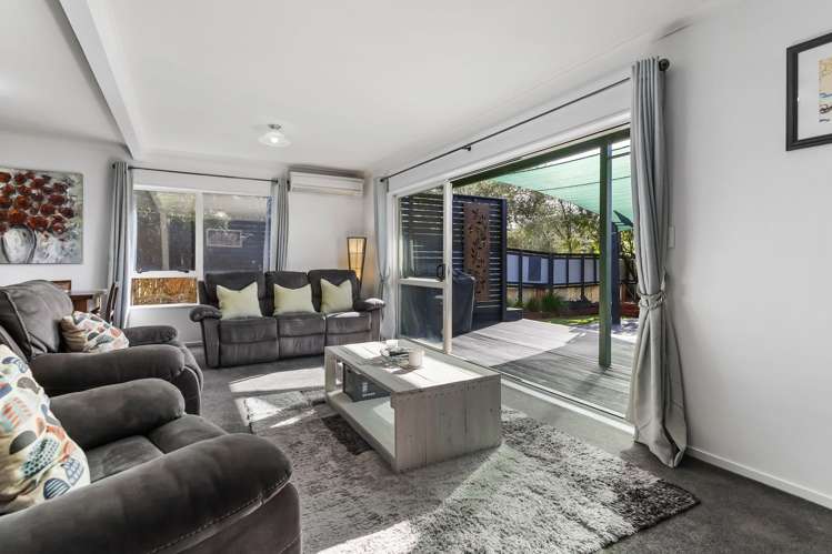 1/27 Lucienne Drive_1