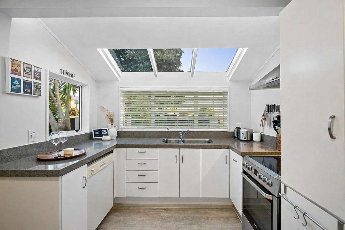 2/23 Lomond Street_4