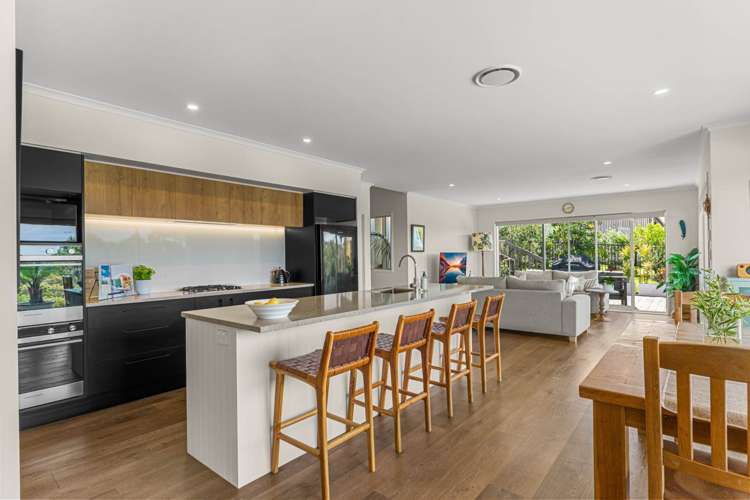 3 Shipwreck Way Mangawhai Heads_2