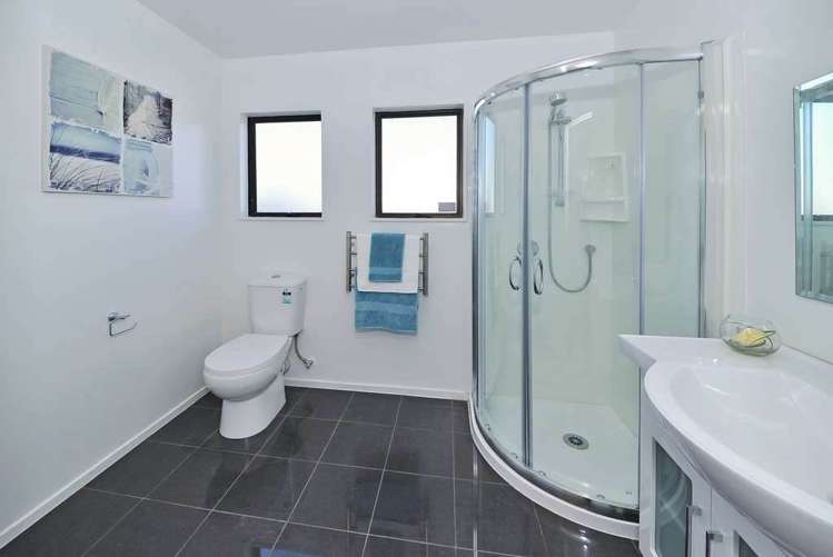 2/277 Porchester Road Takanini_5