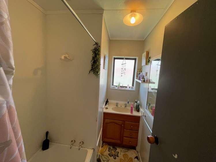 7b Tarbet Place Flaxmere_8