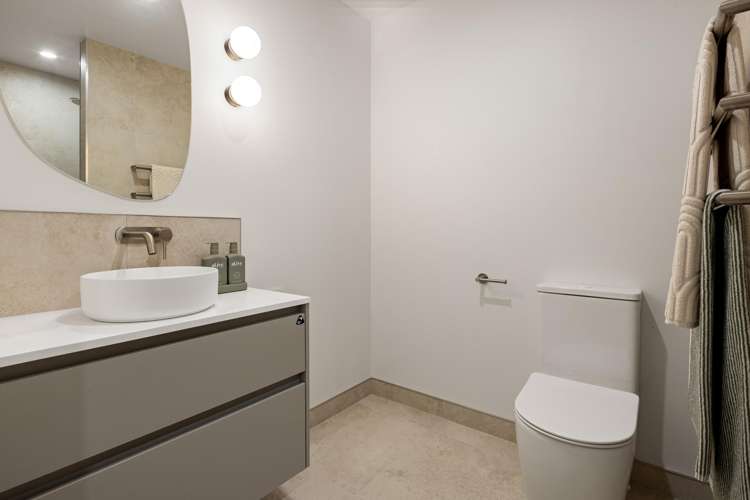 4/2 Woodstock Road Fairfield_15