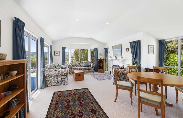 23 Samwell Drive Whitby_9