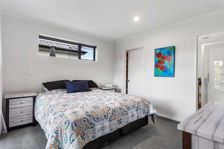 14 Tara Crescent Woodend_7