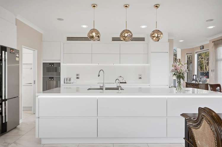 1A Churchill Road Murrays Bay_10