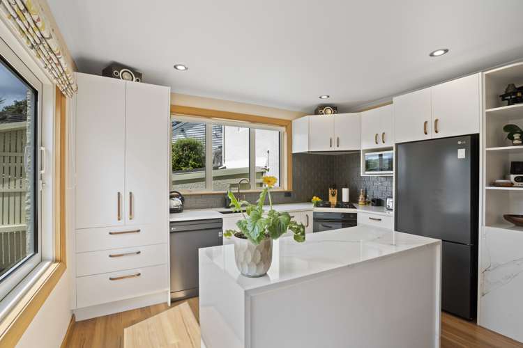 96 Hill Road Belmont_18