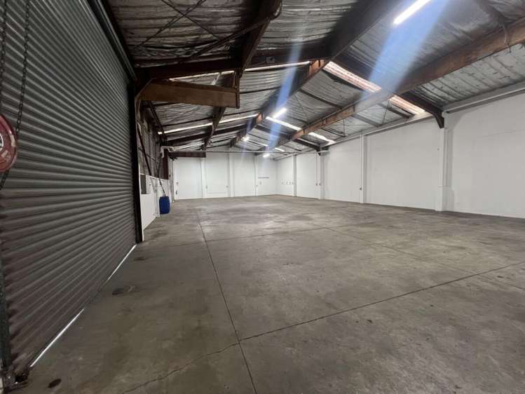 Part of, 47 Rennie Drive Mangere_1