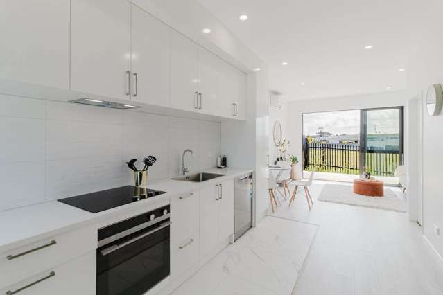 4/17 Barneys Farm Road Clendon Park_3