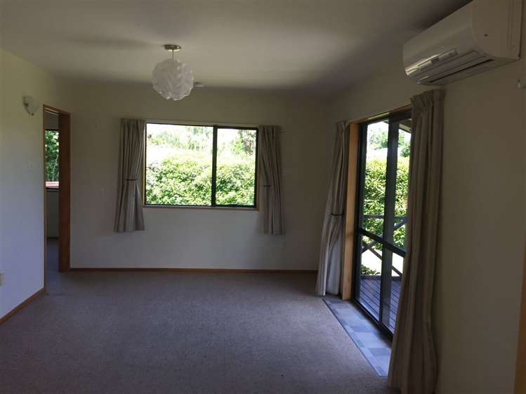 2 School Lane Kirwee_4