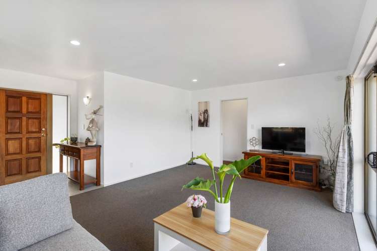 8a Mcleod Road Henderson_6