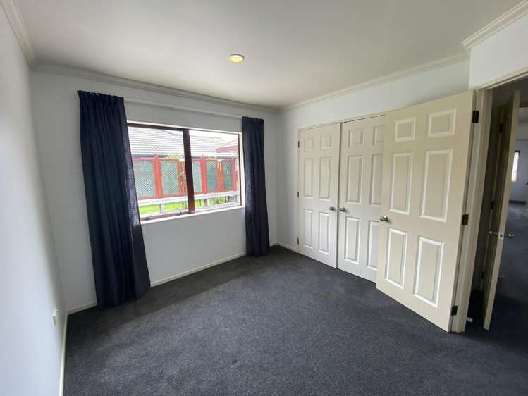 15 Pebble Beach Boulevard Kamo West_7