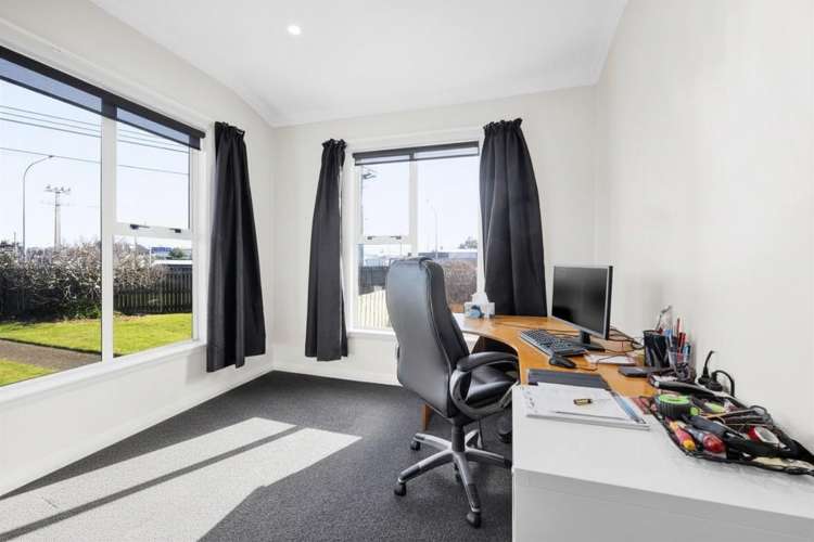 114 Glover Road Hawera_18