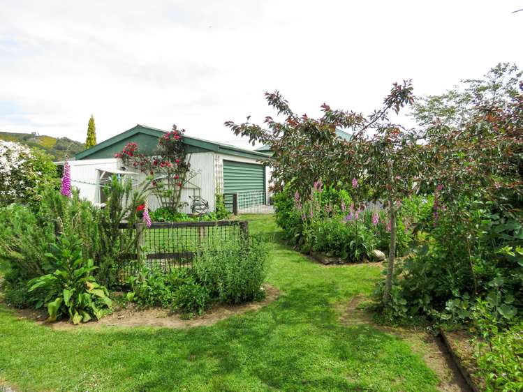 83 Dick Street Reefton_23