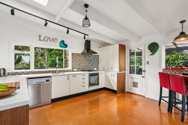 76 Kohu Road Titirangi_12
