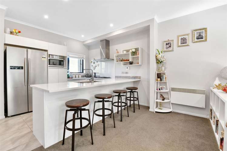 117 Bonair Crescent Silverdale_9