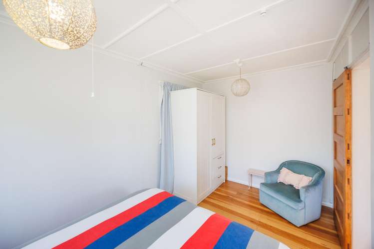 16 Chrystall Street Foxton Beach_18