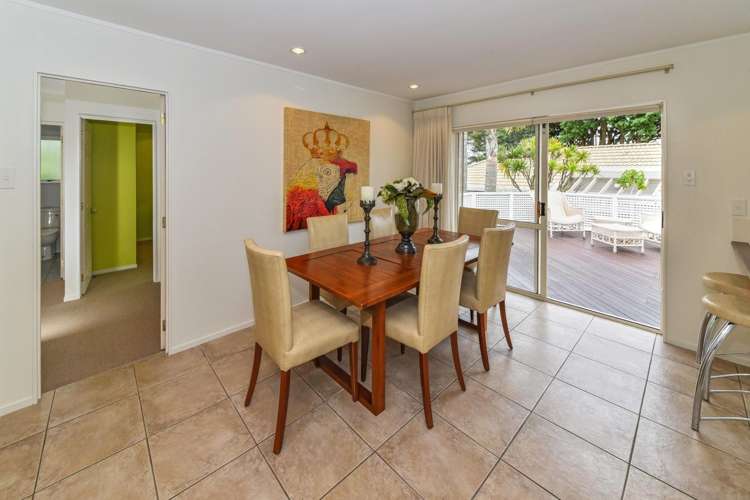 7 Muka Close The Gardens_6