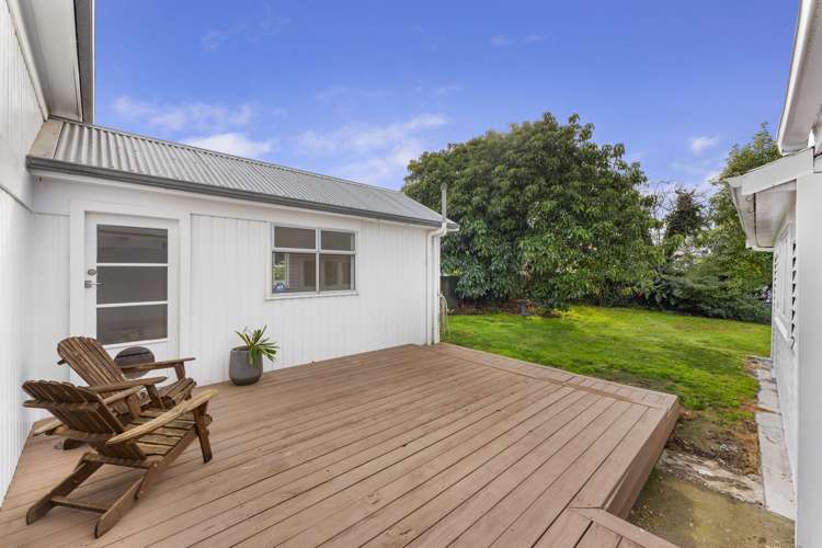 27 Waldegrave Street Palmerston North Central_11