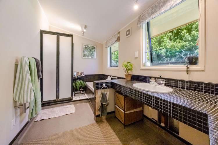 5 Seapoint Road Bluff Hill_12