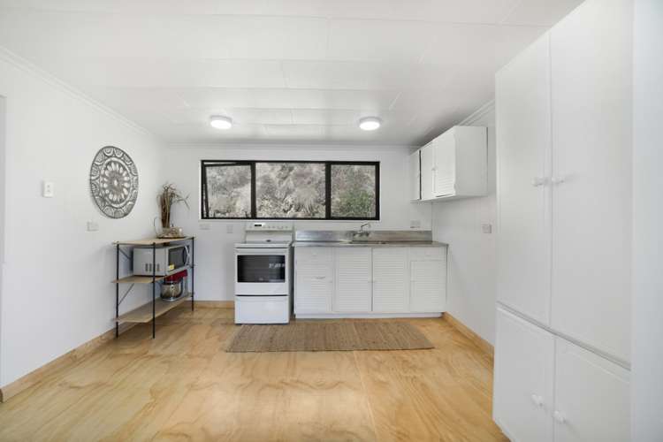 1093 Makara Road Makara Beach_12