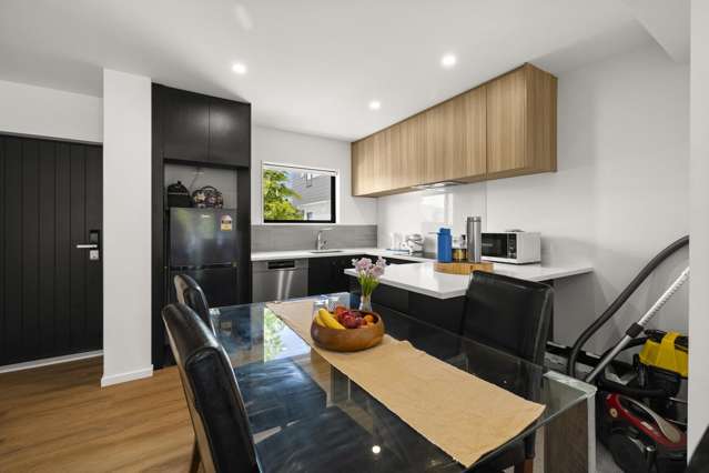 6/15 Bunyan Street Waltham_4