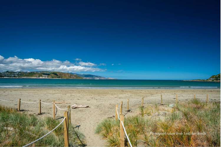 87 Queens Drive Lyall Bay_22