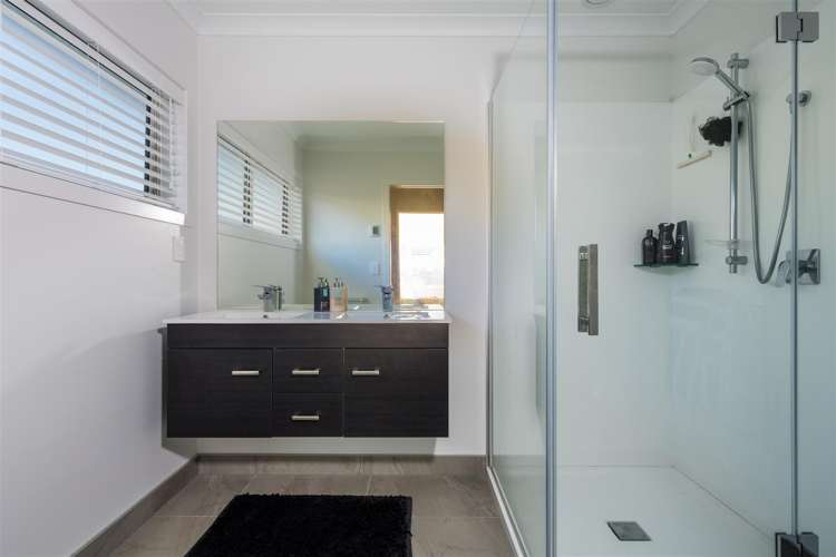 5 Eastreef Court Long Bay_20