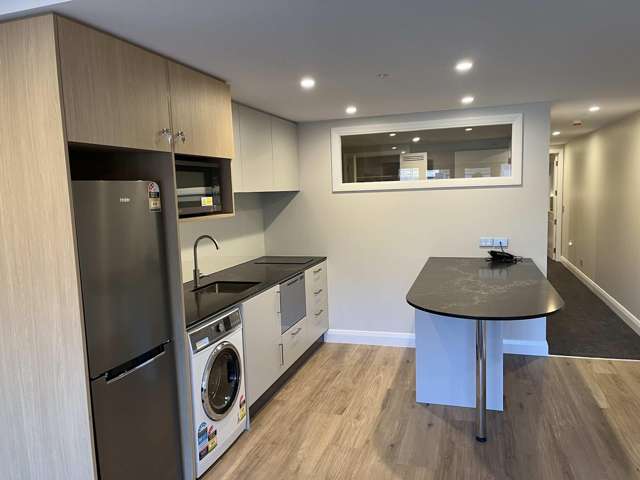 Unit 606/327 Frankton Road Town Centre_2